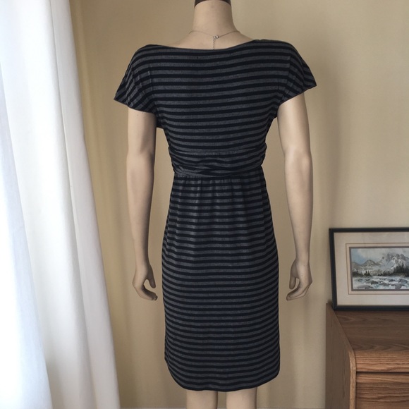 *NWT* MAX STUDIO Striped V-neck Jersey Dress, Large - Picture 2 of 8